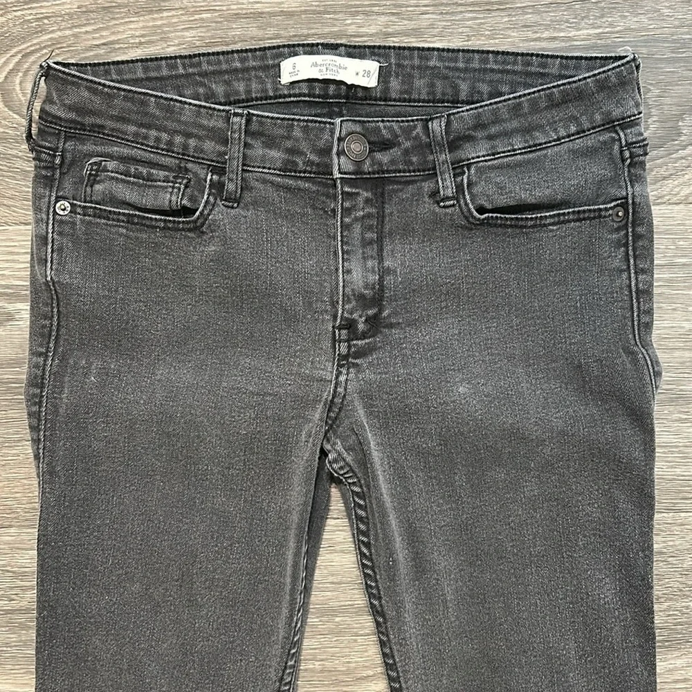 Abercrombie & Fitch 6 / 28 Skinny Jeans Denim Gray Low Rise Neutral Y2K Hipster